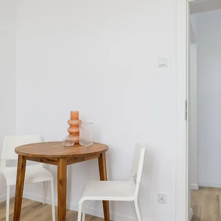 - 65 Dluga Street * 克拉科夫