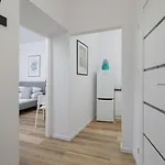- 65 Dluga Street Lägenhet *